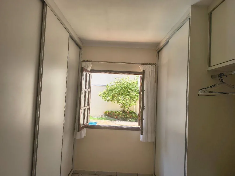 Casa, 3 quartos, 229 m² - Foto 3