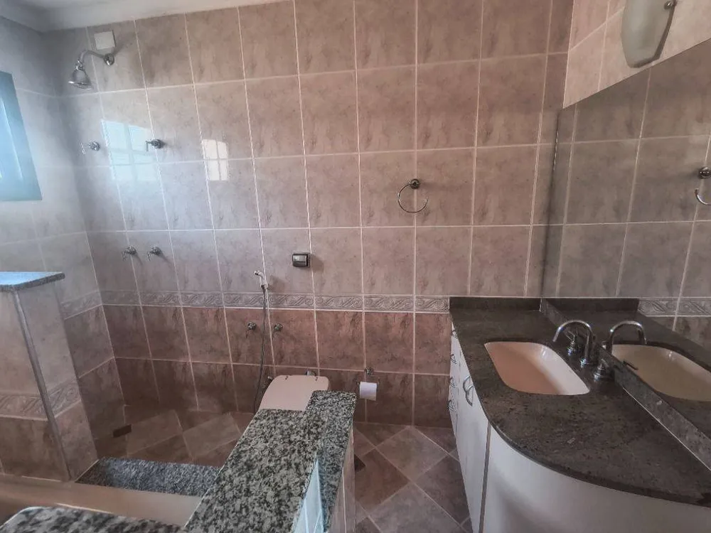 Casa, 3 quartos, 229 m² - Foto 4
