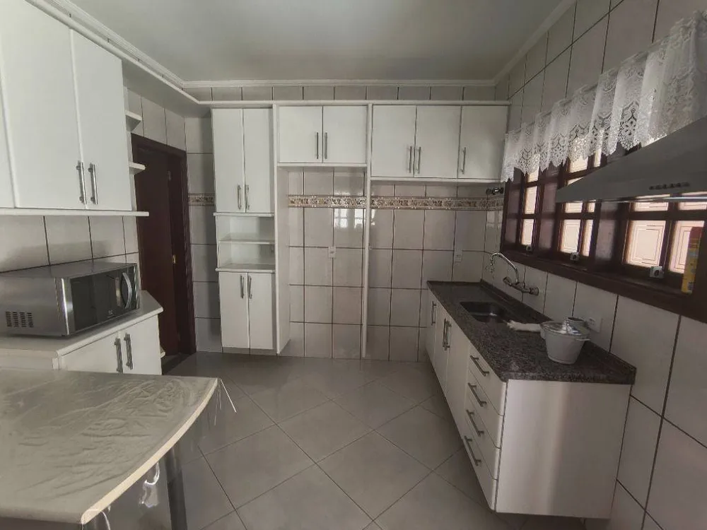 Casa, 3 quartos, 229 m² - Foto 9