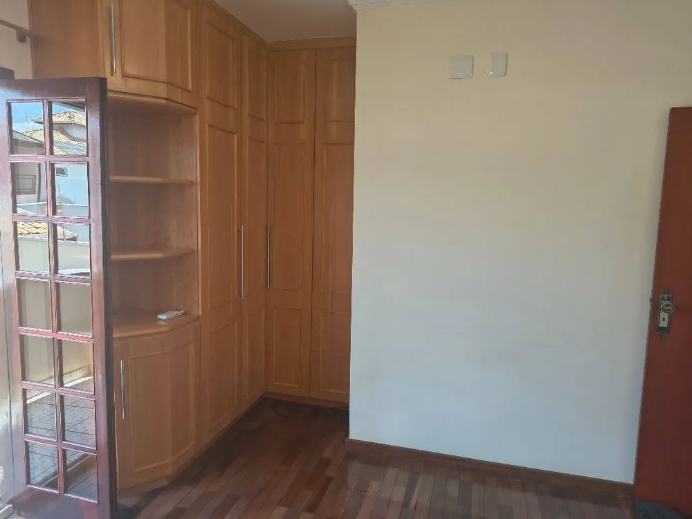 Casa, 3 quartos, 229 m² - Foto 3