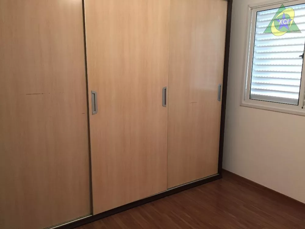 Apartamento para alugar com 3 quartos, 98m² - Foto 3