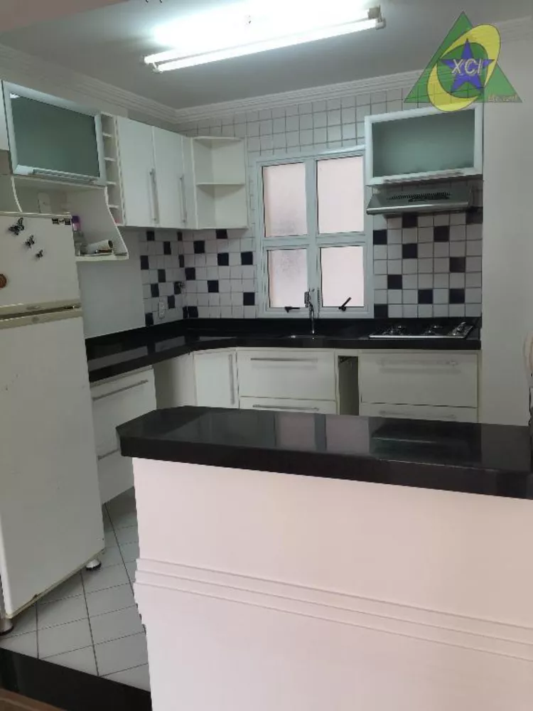 Apartamento para alugar com 3 quartos, 98m² - Foto 2