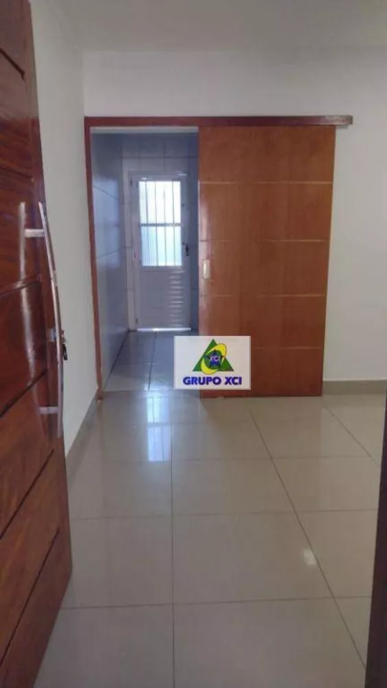 Casa à venda com 3 quartos, 80m² - Foto 4