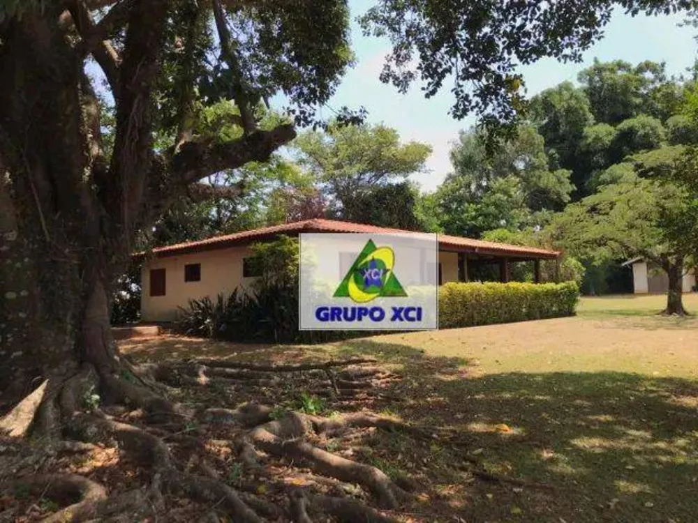 Chácara, 5 quartos, 1472 m² - Foto 1