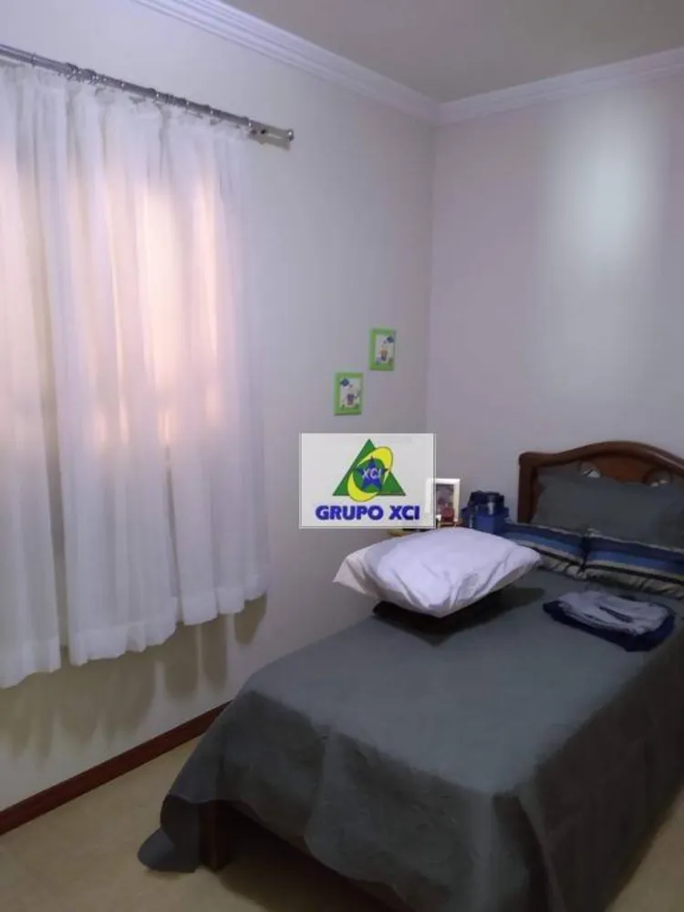 Casa, 3 quartos, 210 m² - Foto 2
