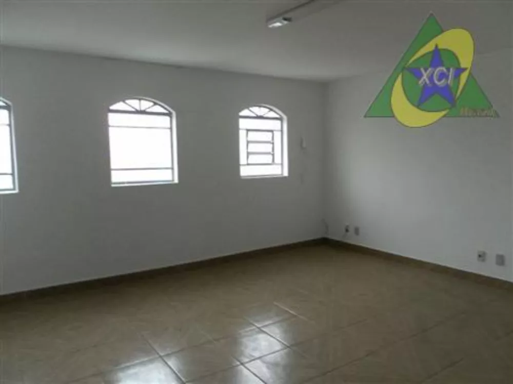 Depósito-Galpão-Armazém para alugar, 390m² - Foto 1