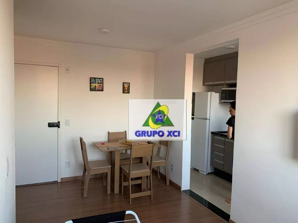 Apartamento à venda com 2 quartos, 46m² - Foto 2