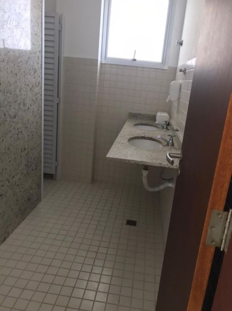 Apartamento, 4 quartos, 198 m² - Foto 2