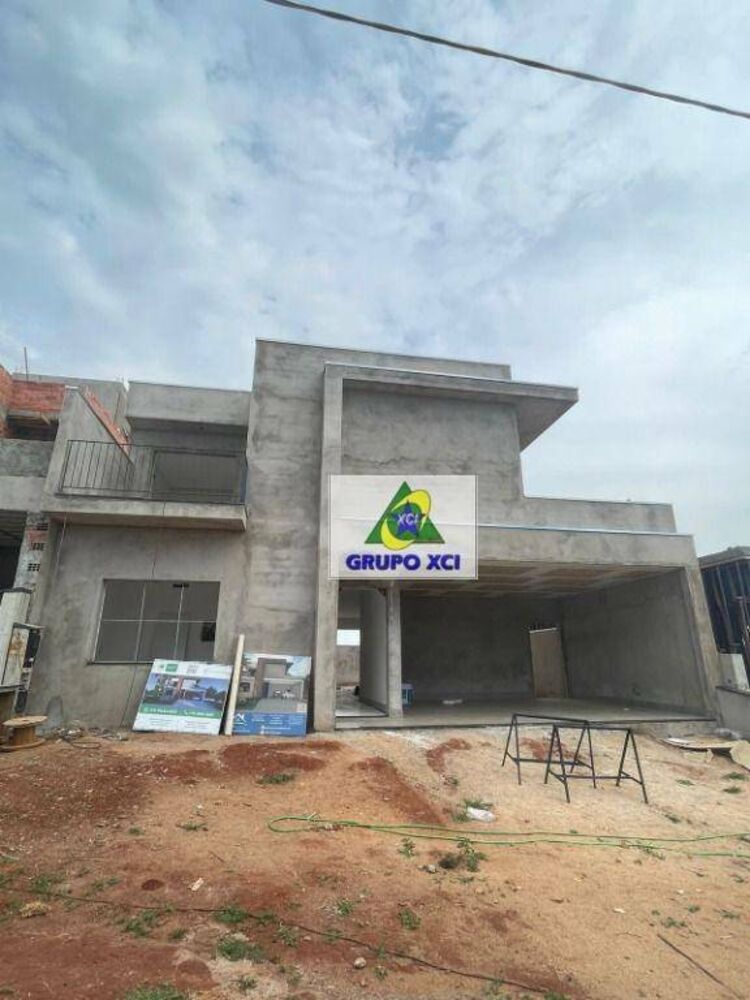 Sobrado à venda com 4 quartos, 311m² - Foto 2