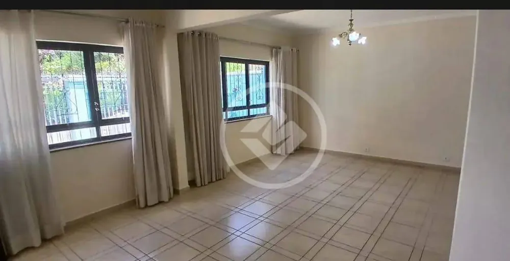 Casa, 3 quartos, 200 m² - Foto 2