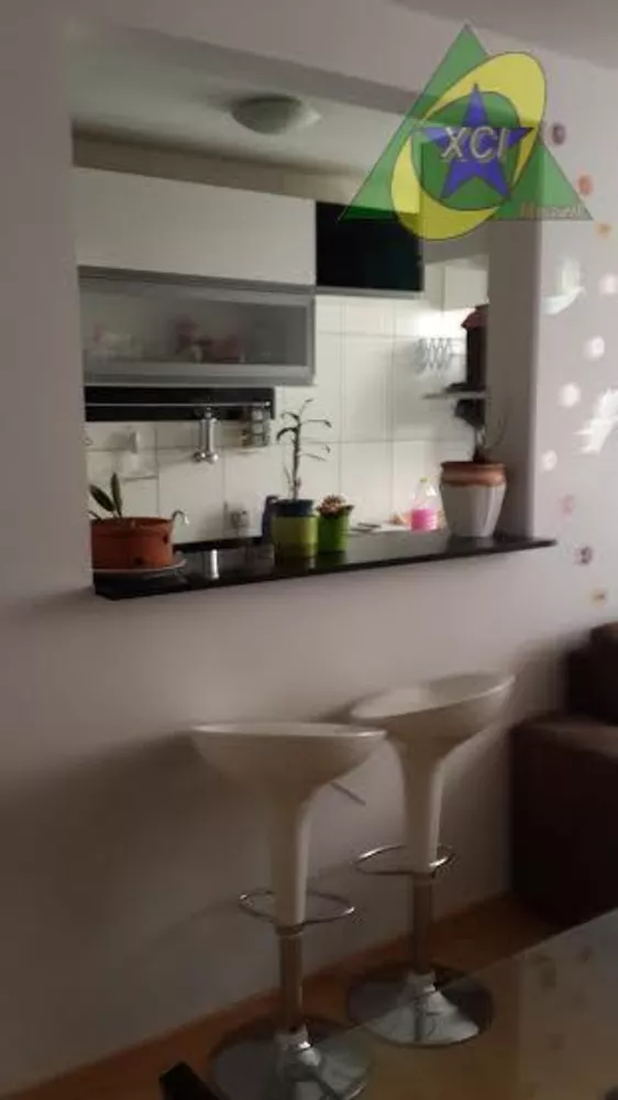 Apartamento à venda com 3 quartos, 56m² - Foto 2