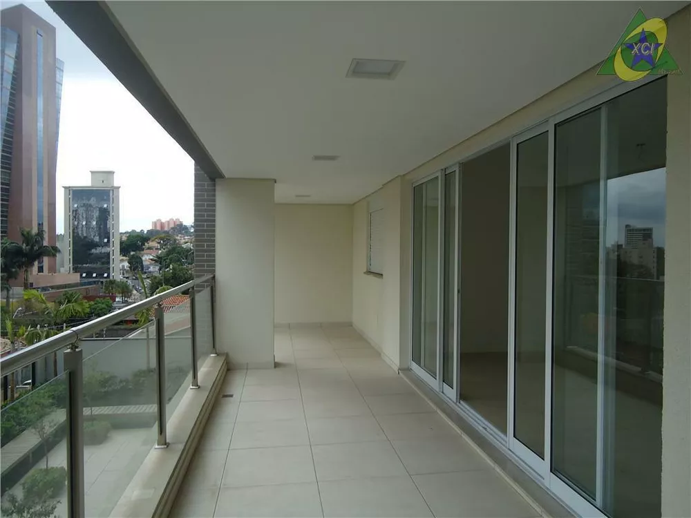 Apartamento à venda com 3 quartos, 137m² - Foto 6