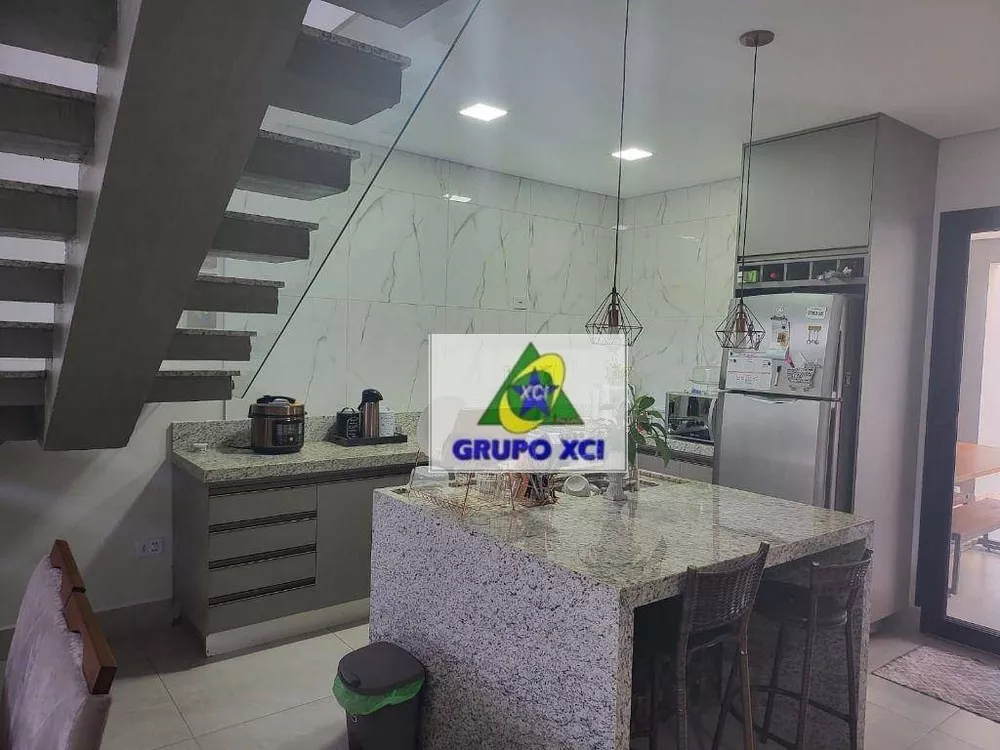 Sobrado à venda com 3 quartos, 225m² - Foto 17