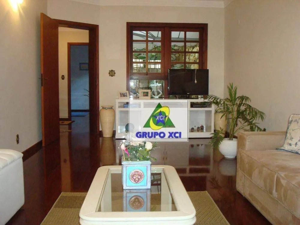 Casa, 3 quartos, 351 m² - Foto 1