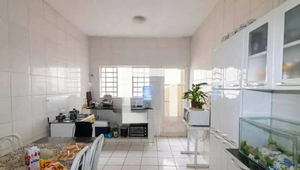 Casa, 3 quartos, 200 m² - Foto 4