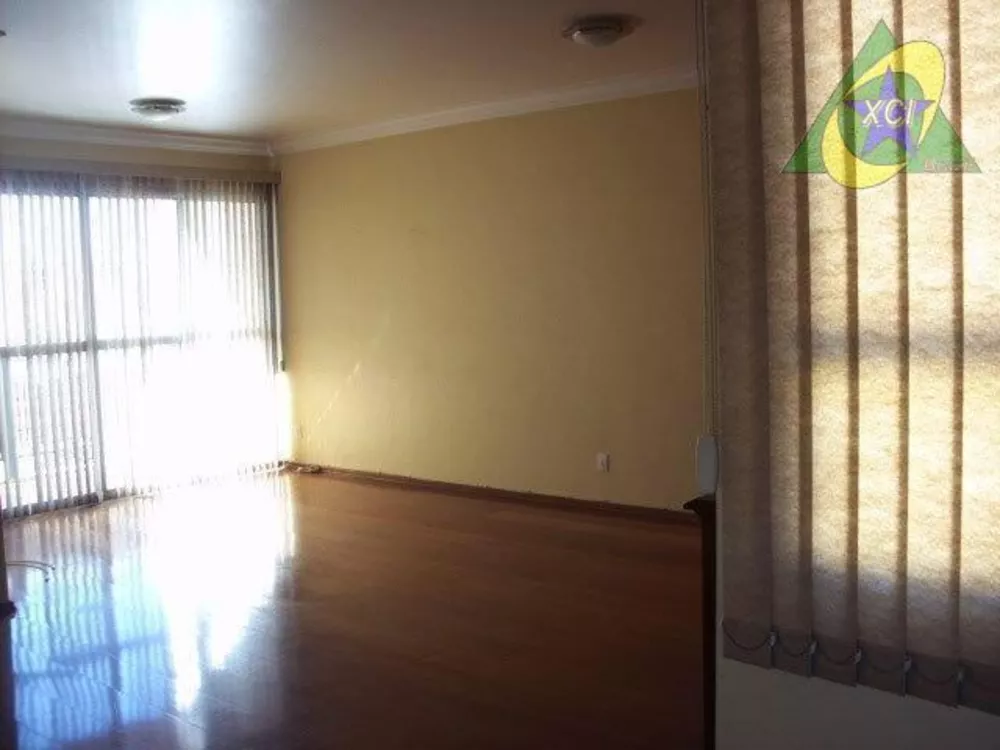 Apartamento à venda com 3 quartos, 105m² - Foto 3