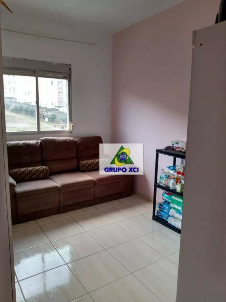 Apartamento à venda com 2 quartos, 60m² - Foto 2