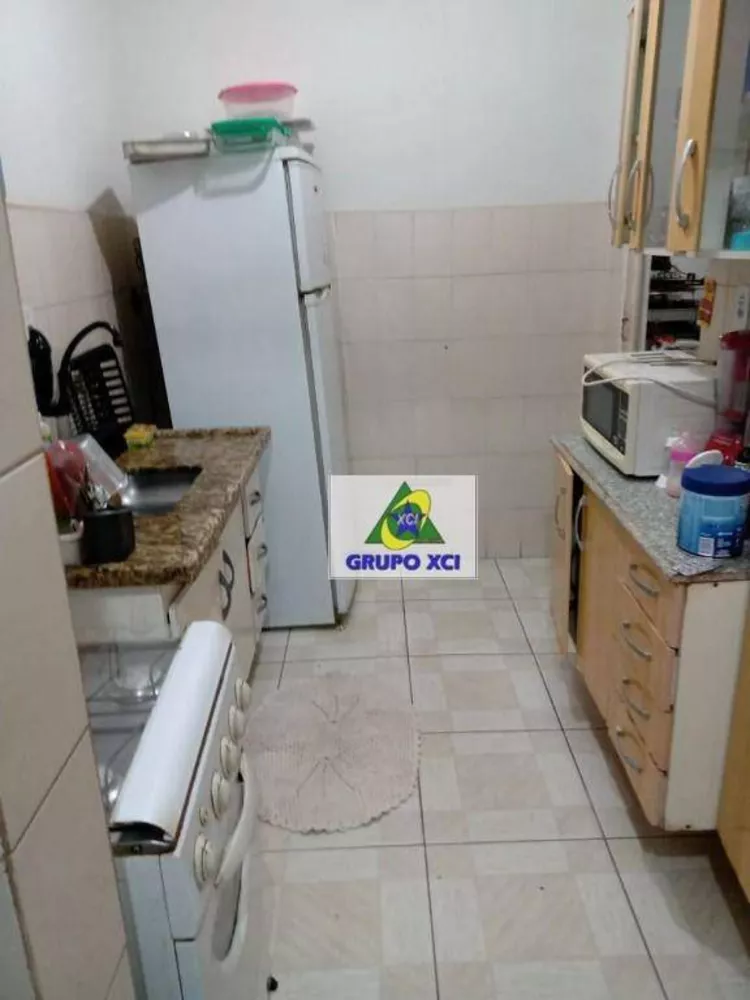 Apartamento à venda com 2 quartos, 60m² - Foto 1