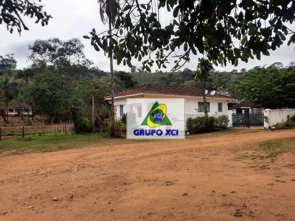 Fazenda à venda com 8 quartos, 5566000M2 - Foto 3