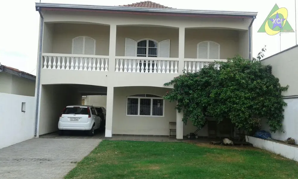 Casa, 3 quartos, 180 m² - Foto 1