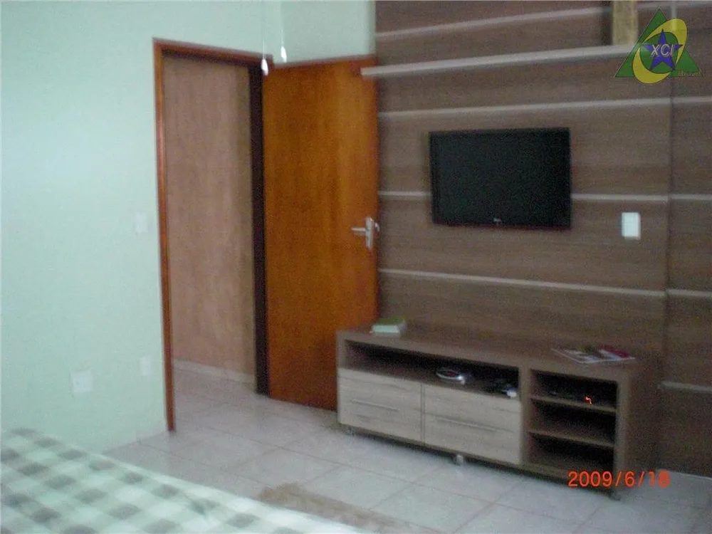 Casa, 3 quartos, 234 m² - Foto 4