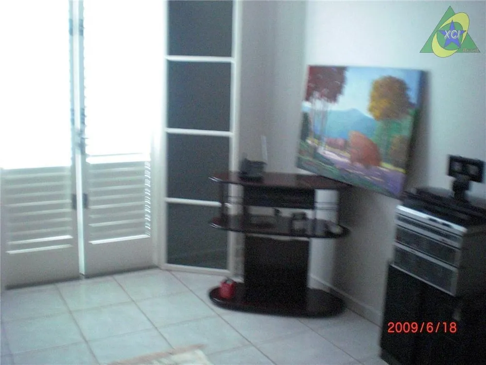 Casa, 3 quartos, 234 m² - Foto 3