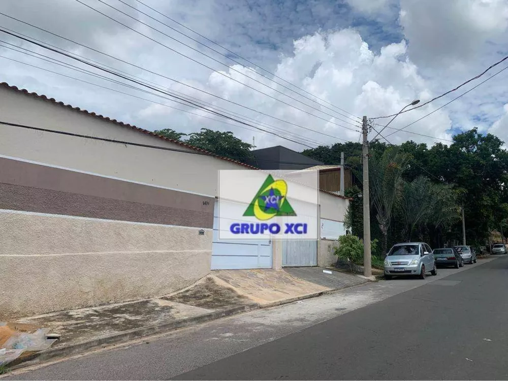 Chácara à venda com 3 quartos, 1000M2 - Foto 2