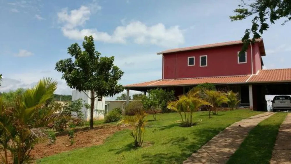 Chácara, 2 quartos, 230 m² - Foto 1