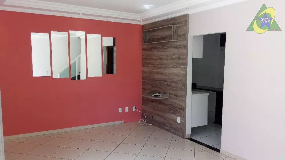 Sobrado à venda com 3 quartos, 100M2 - Foto 1