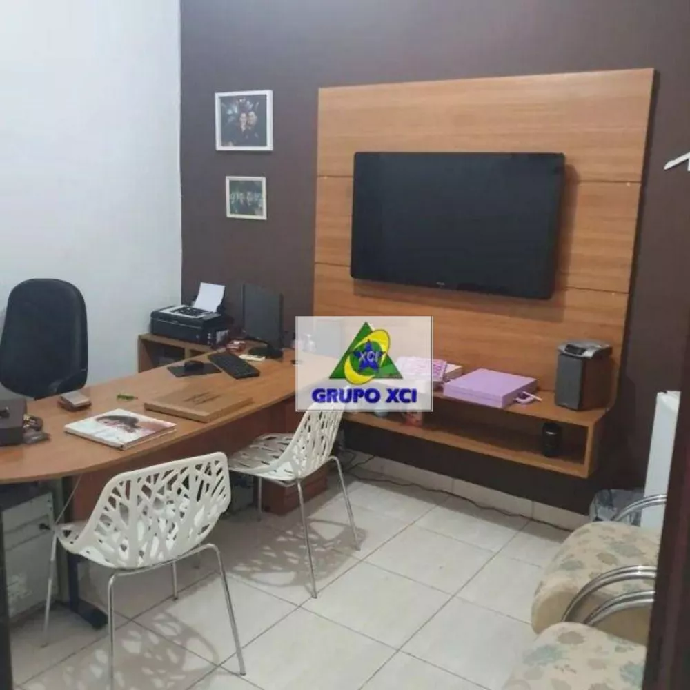 Casa à venda com 3 quartos, 313M2 - Foto 2