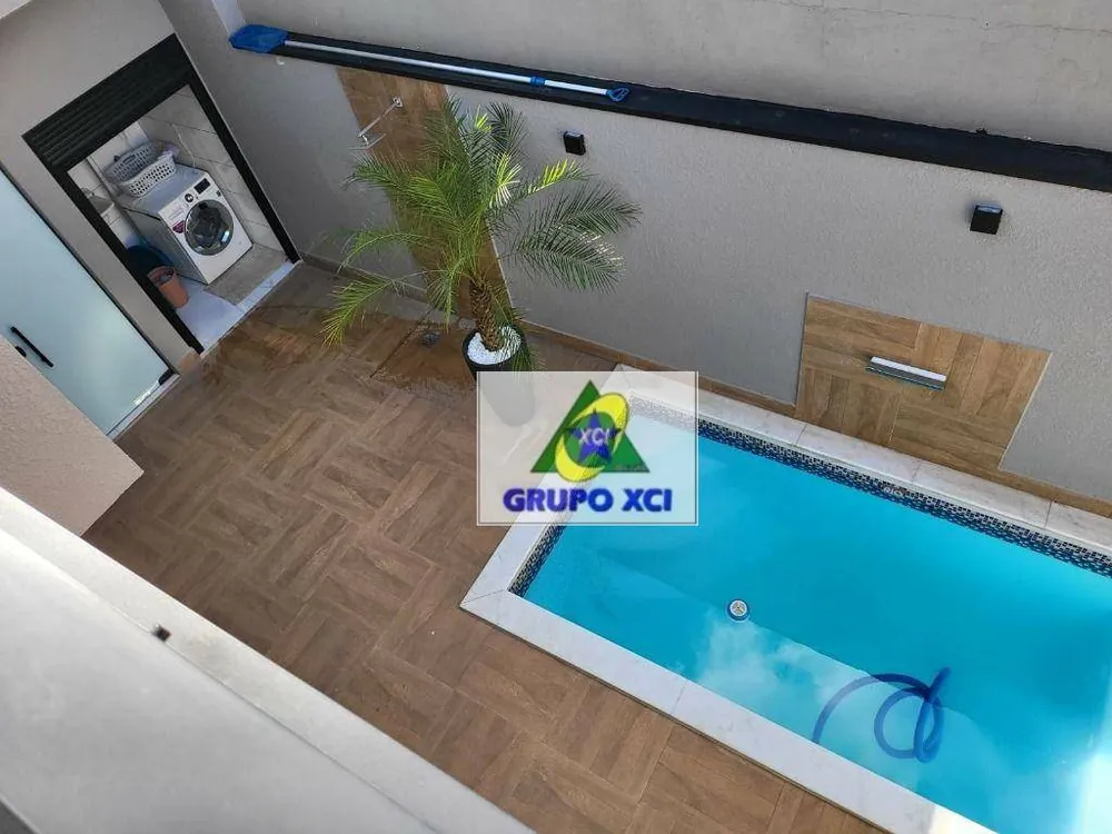 Sobrado, 3 quartos, 225 m² - Foto 2