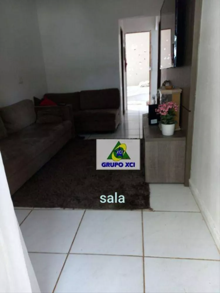 Casa à venda com 4 quartos, 300m² - Foto 4