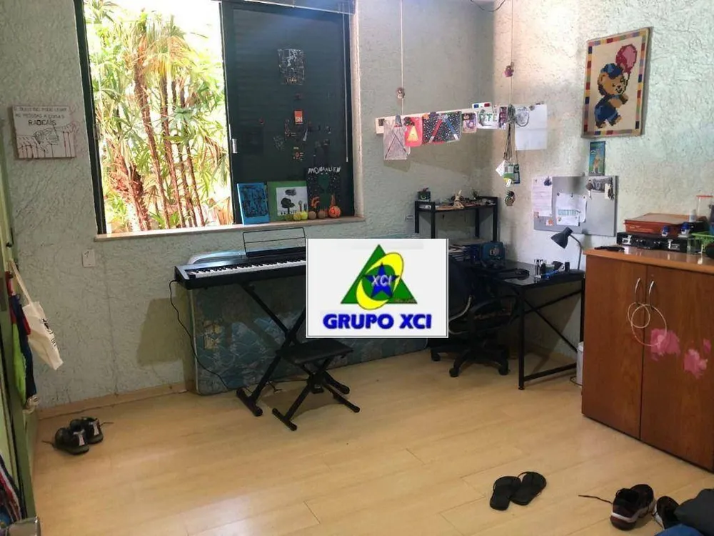 Casa, 3 quartos, 736 m² - Foto 3