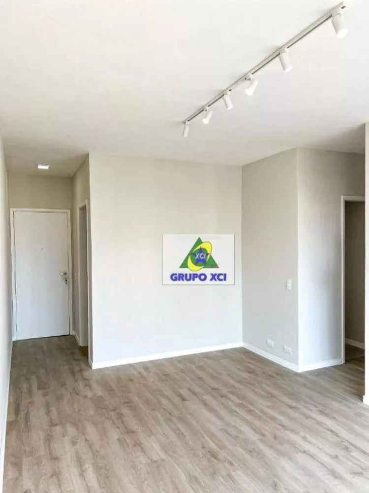 Apartamento à venda com 2 quartos, 60m² - Foto 3