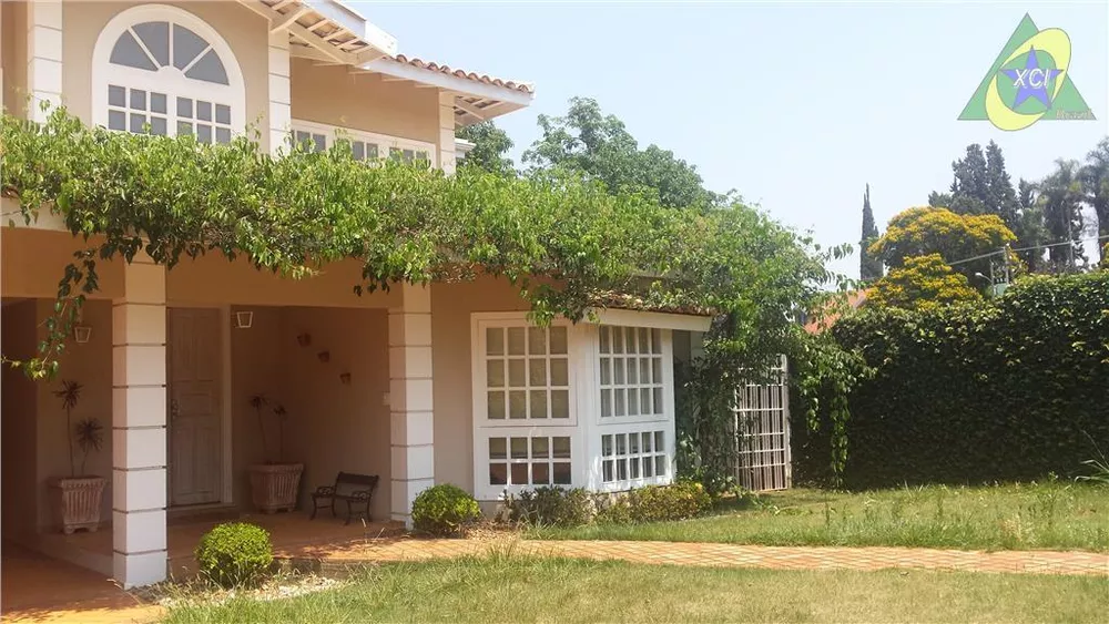 Casa à venda e aluguel com 4 quartos, 510m² - Foto 1