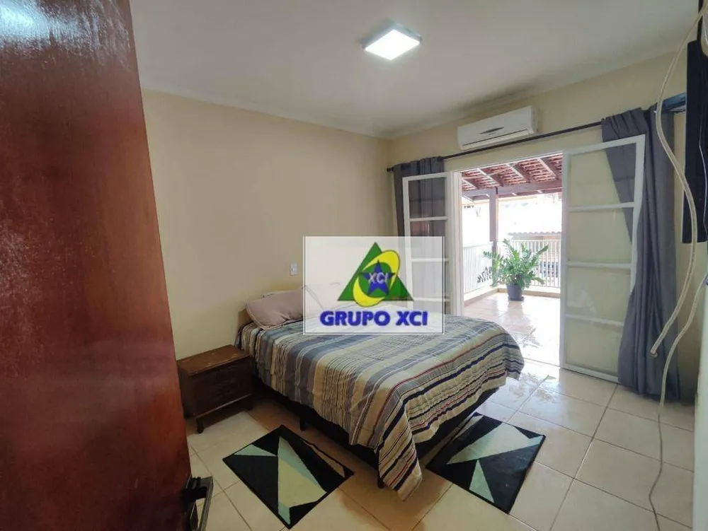 Casa, 3 quartos, 240 m² - Foto 7