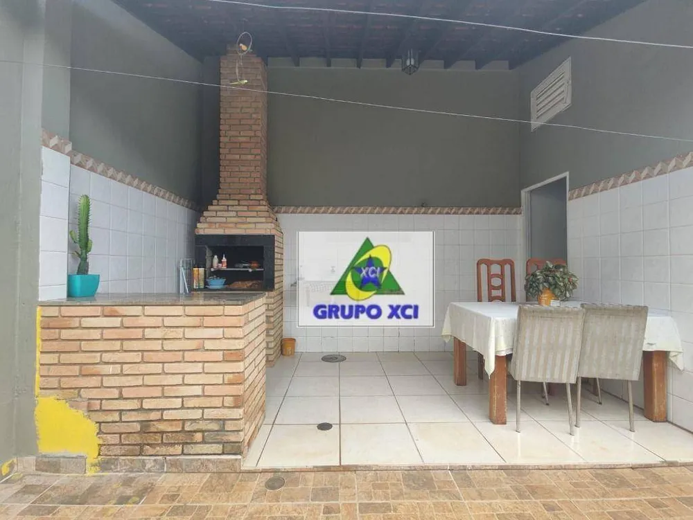 Casa, 3 quartos, 240 m² - Foto 4