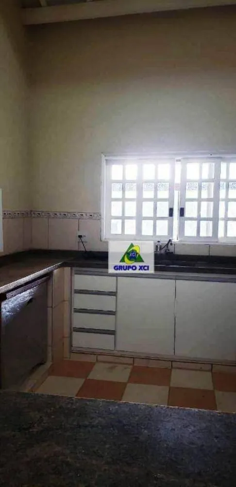 Chácara, 3 quartos, 2016 m² - Foto 2
