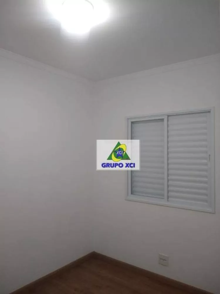 Apartamento à venda com 3 quartos, 62m² - Foto 2