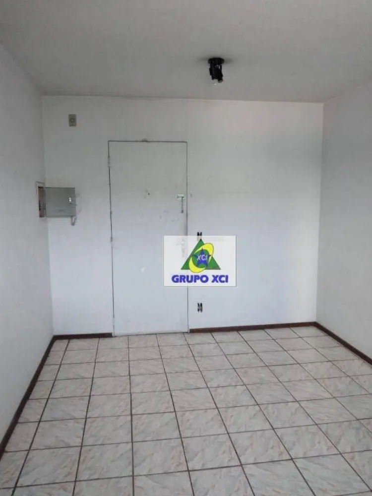 Apartamento, 3 quartos, 80 m² - Foto 2