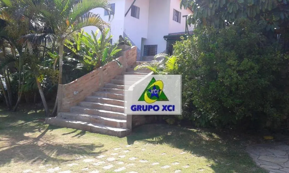 Chácara, 4 quartos, 2000 m² - Foto 1
