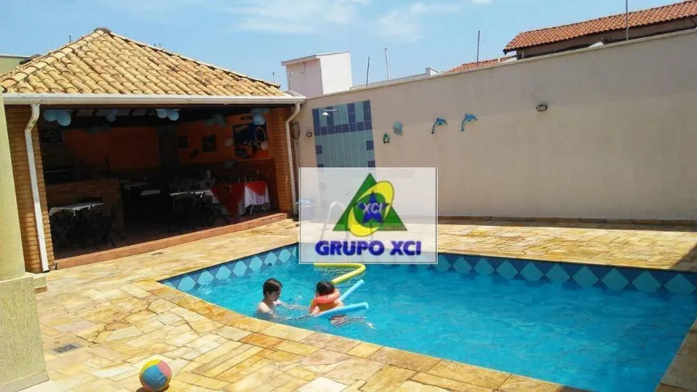 Casa, 3 quartos, 330 m² - Foto 8
