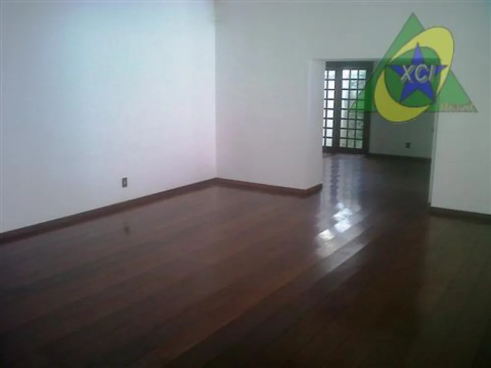 Casa, 5 quartos, 743 m² - Foto 1