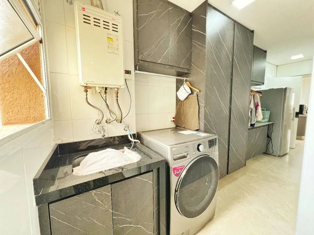 Cobertura, 4 quartos, 215 m² - Foto 3
