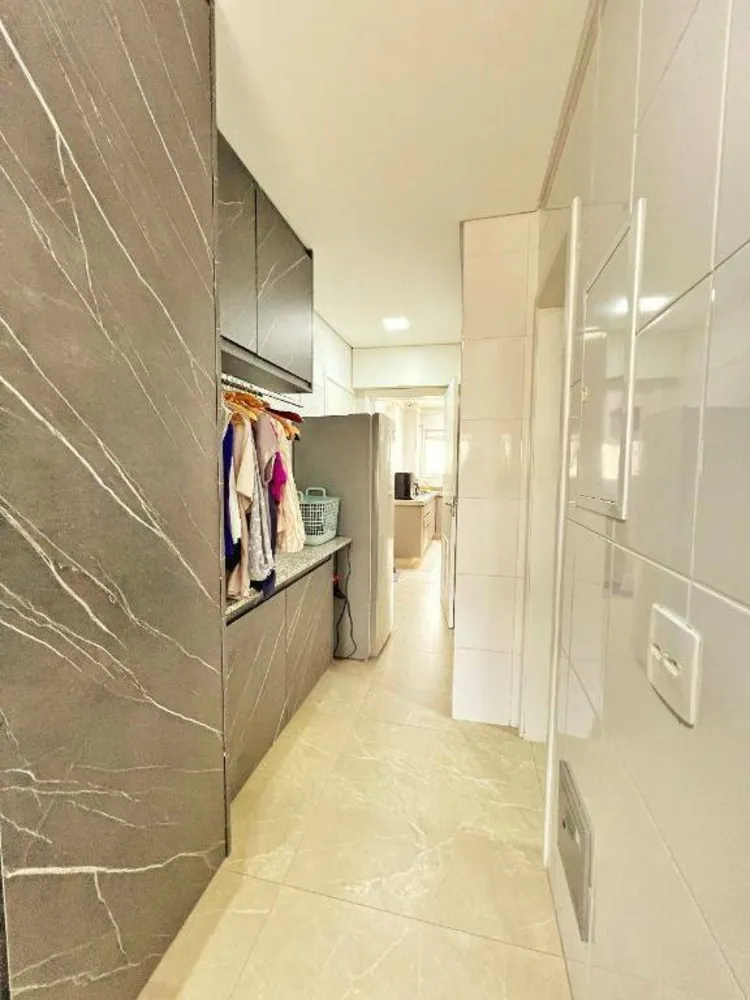 Cobertura, 4 quartos, 215 m² - Foto 2
