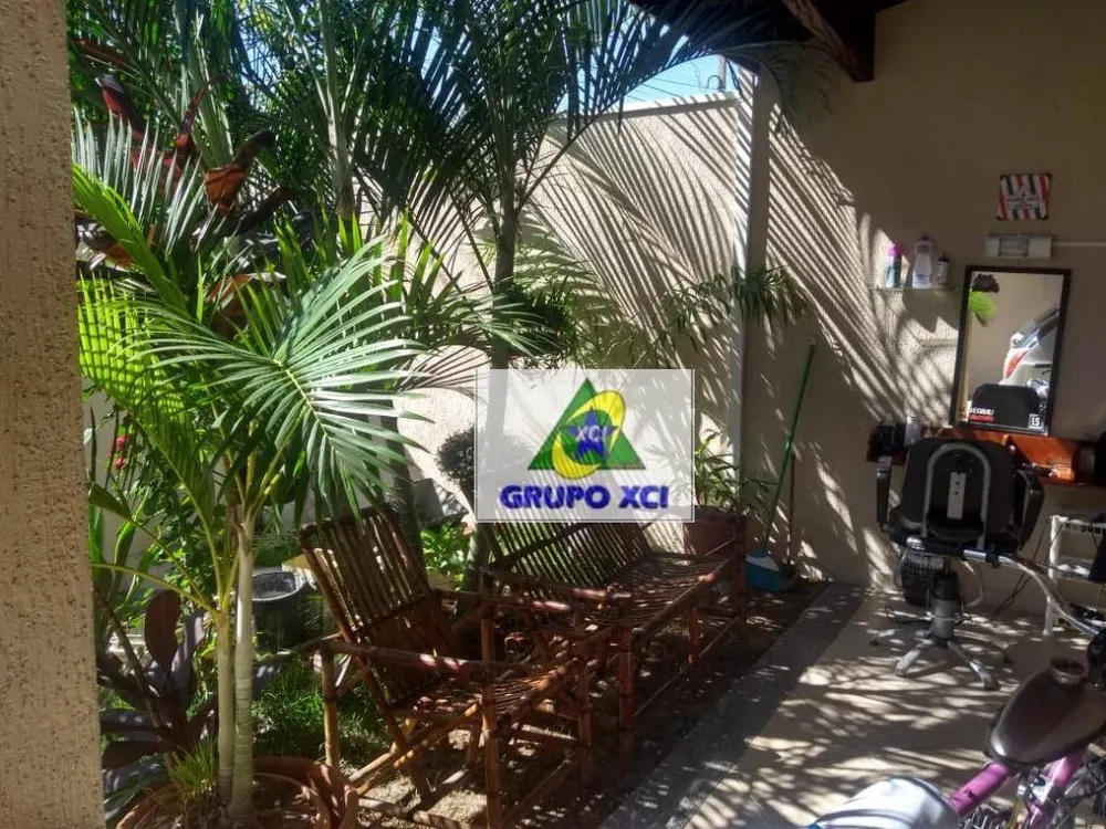 Casa, 3 quartos, 200 m² - Foto 1
