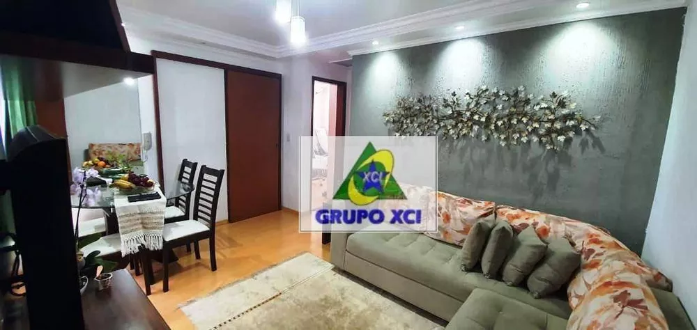 Apartamento à venda com 2 quartos, 45m² - Foto 1