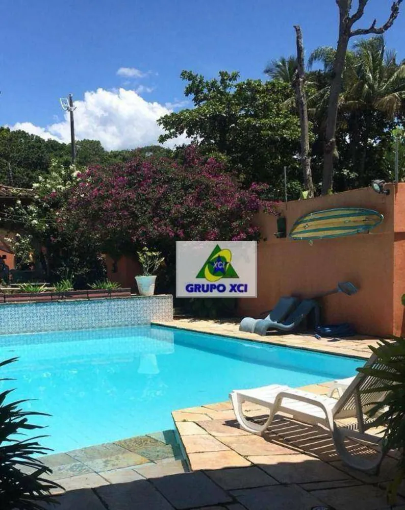 Casa, 6 quartos, 453 m² - Foto 1