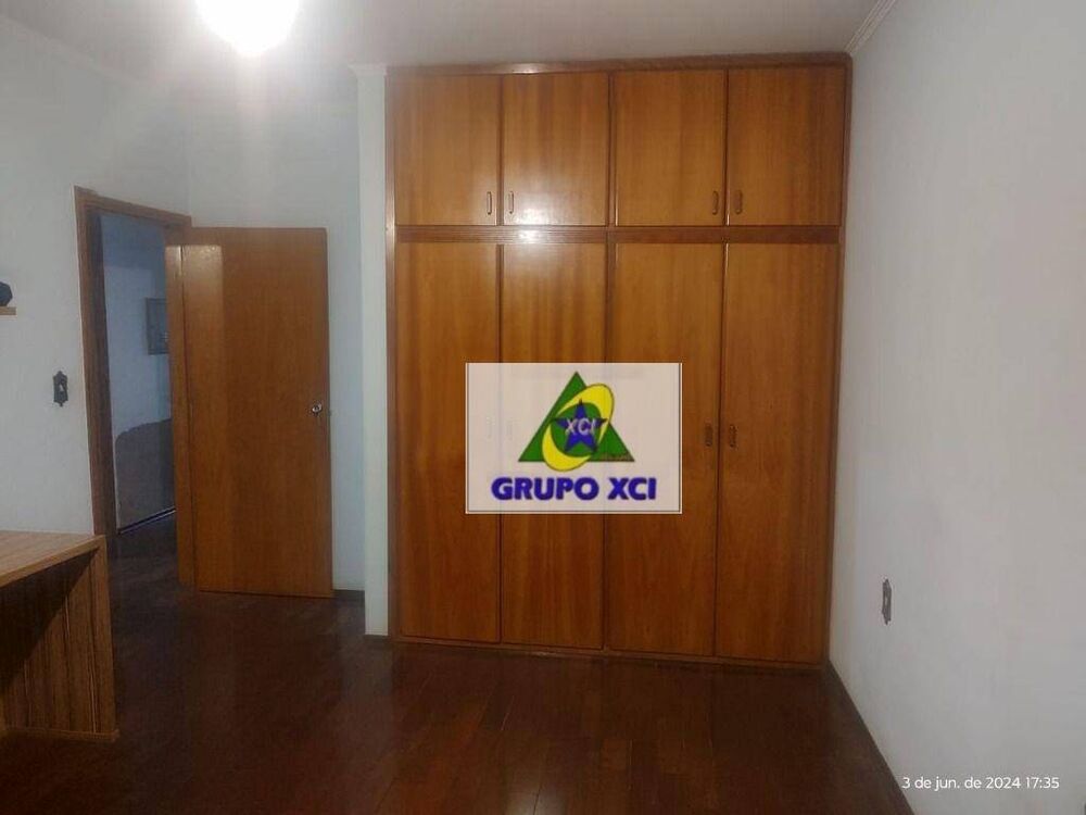 Casa à venda e aluguel com 3 quartos, 260m² - Foto 3