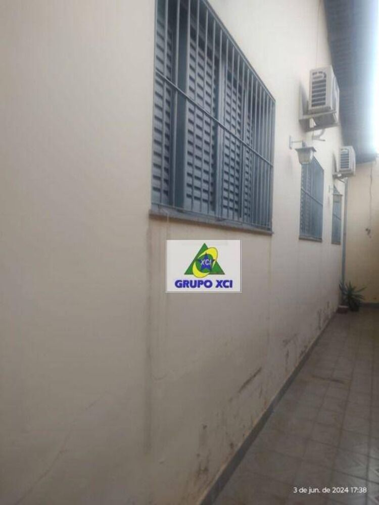 Casa à venda e aluguel com 3 quartos, 260m² - Foto 1